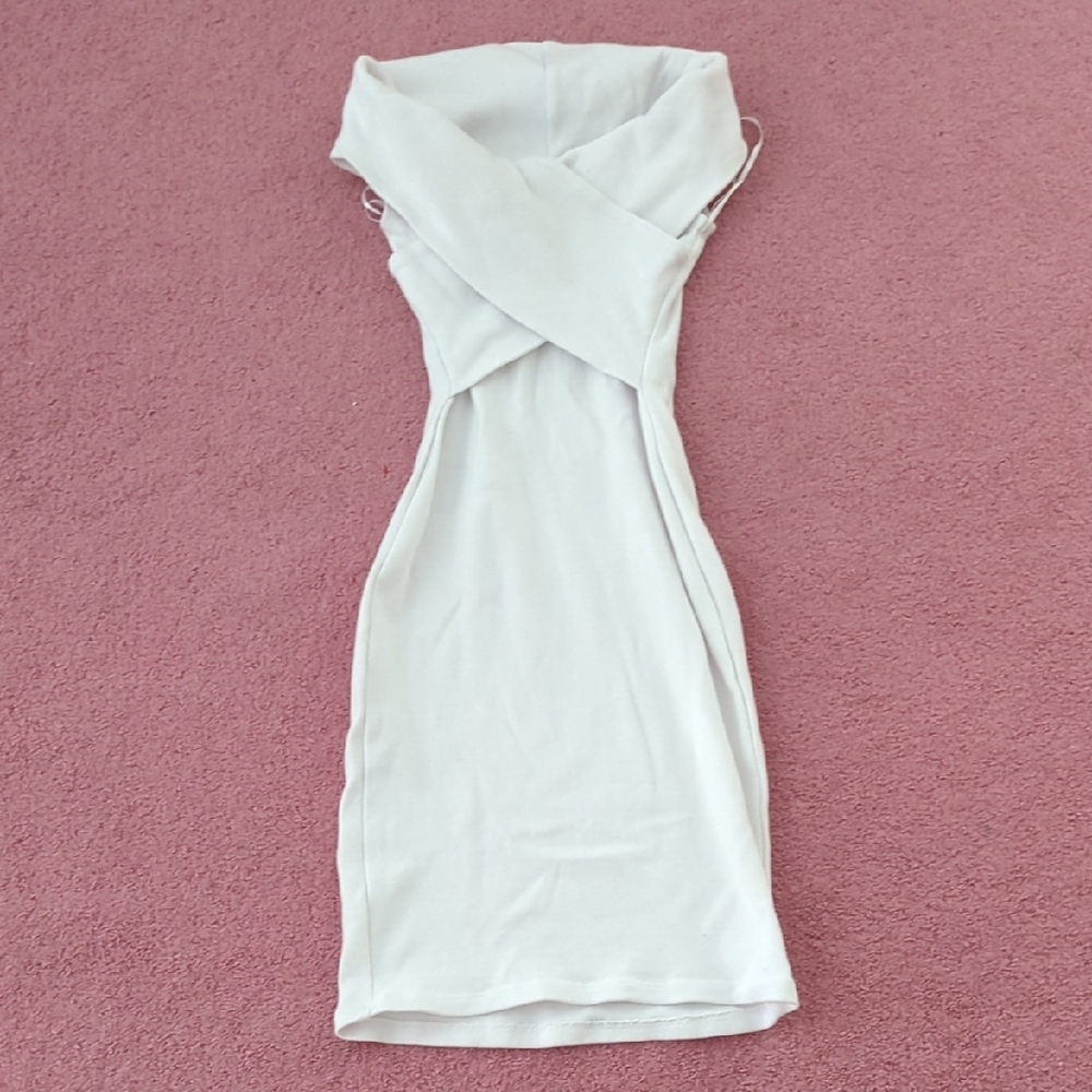Zara Dress - Picture 2 of 5